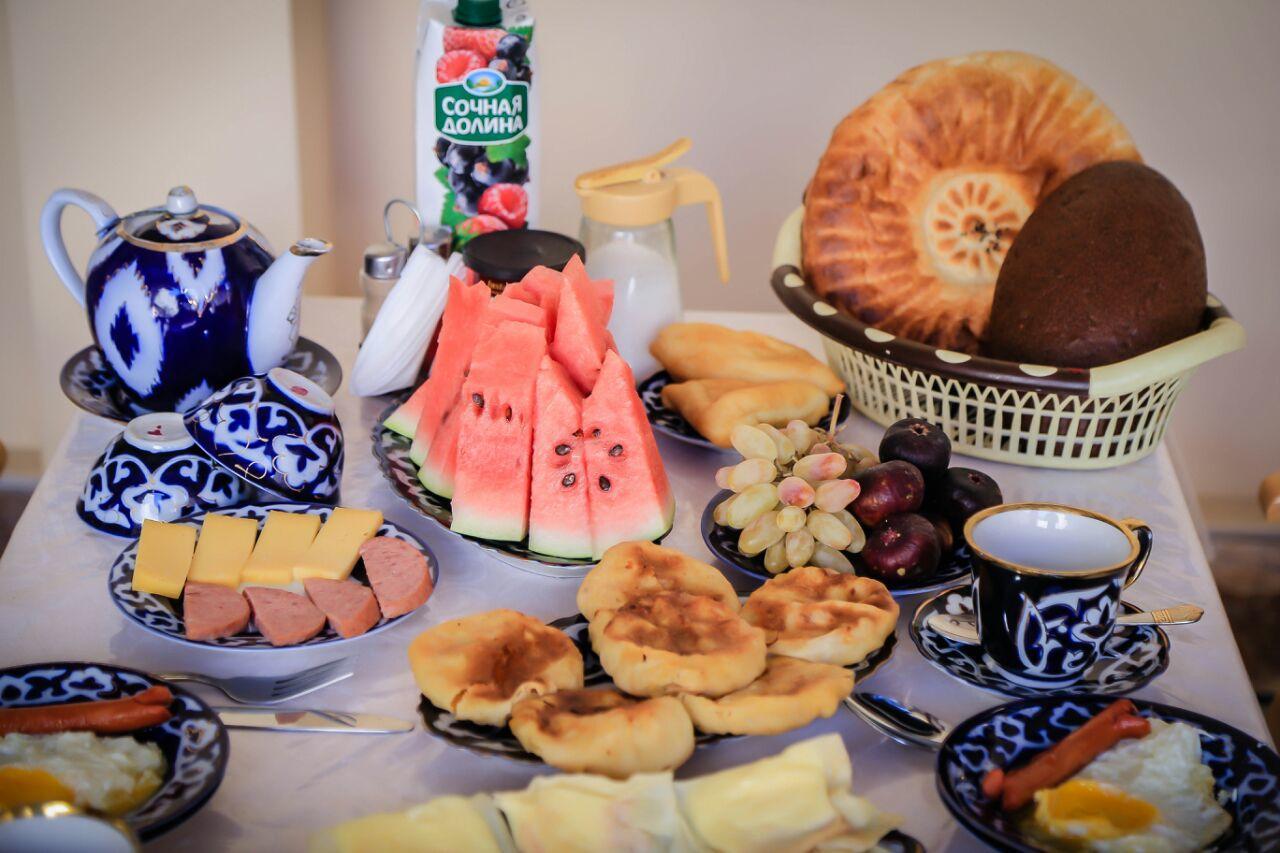 Yasmin Bed and Breakfast Bukhara Esterno foto